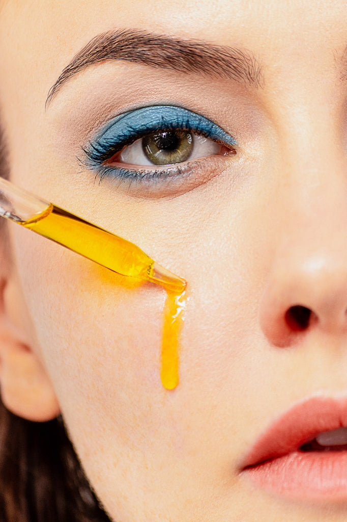 3 Ways to Use a Beauty Oil in Your Routine